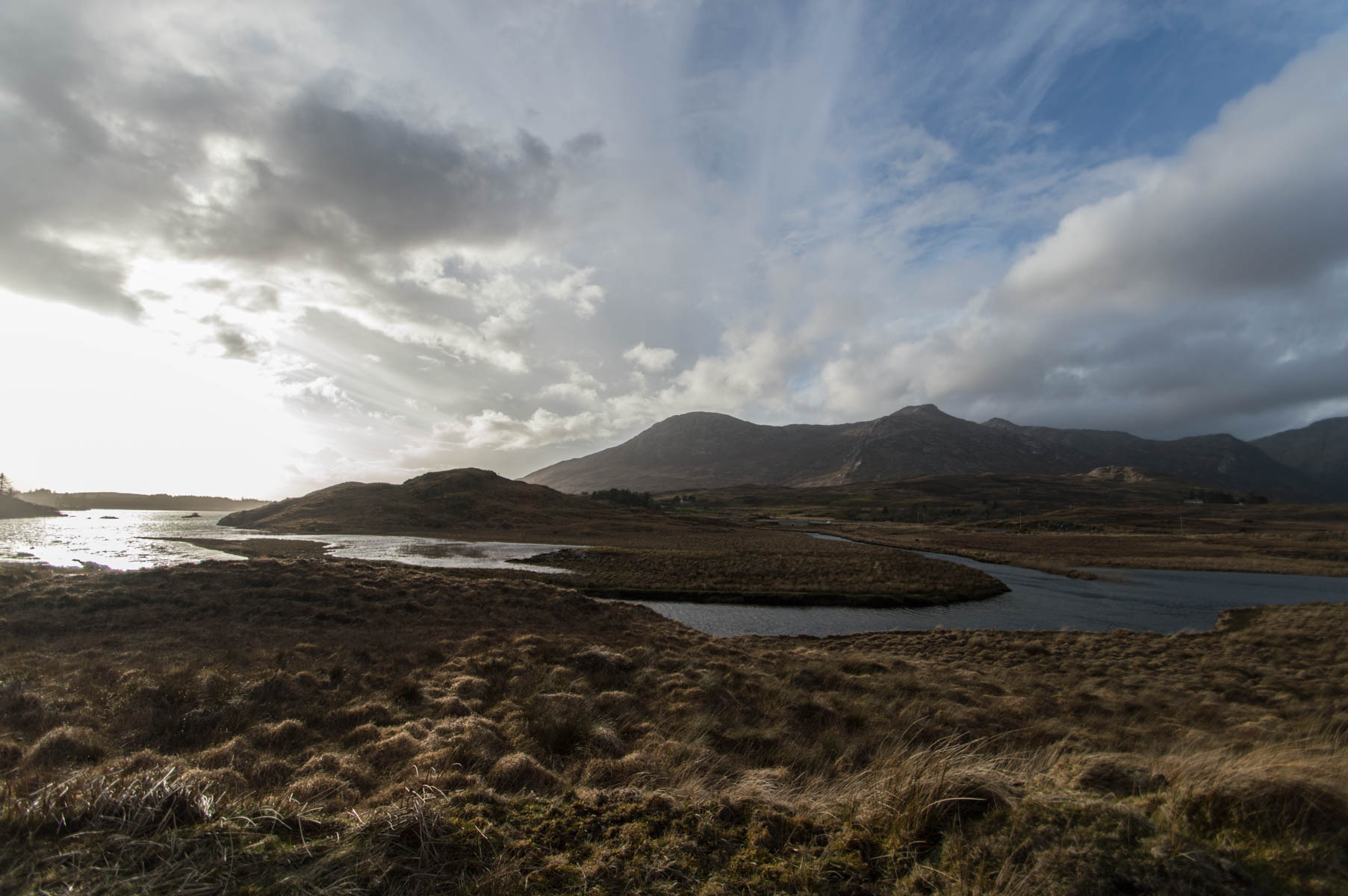 Clifden => Clonbur