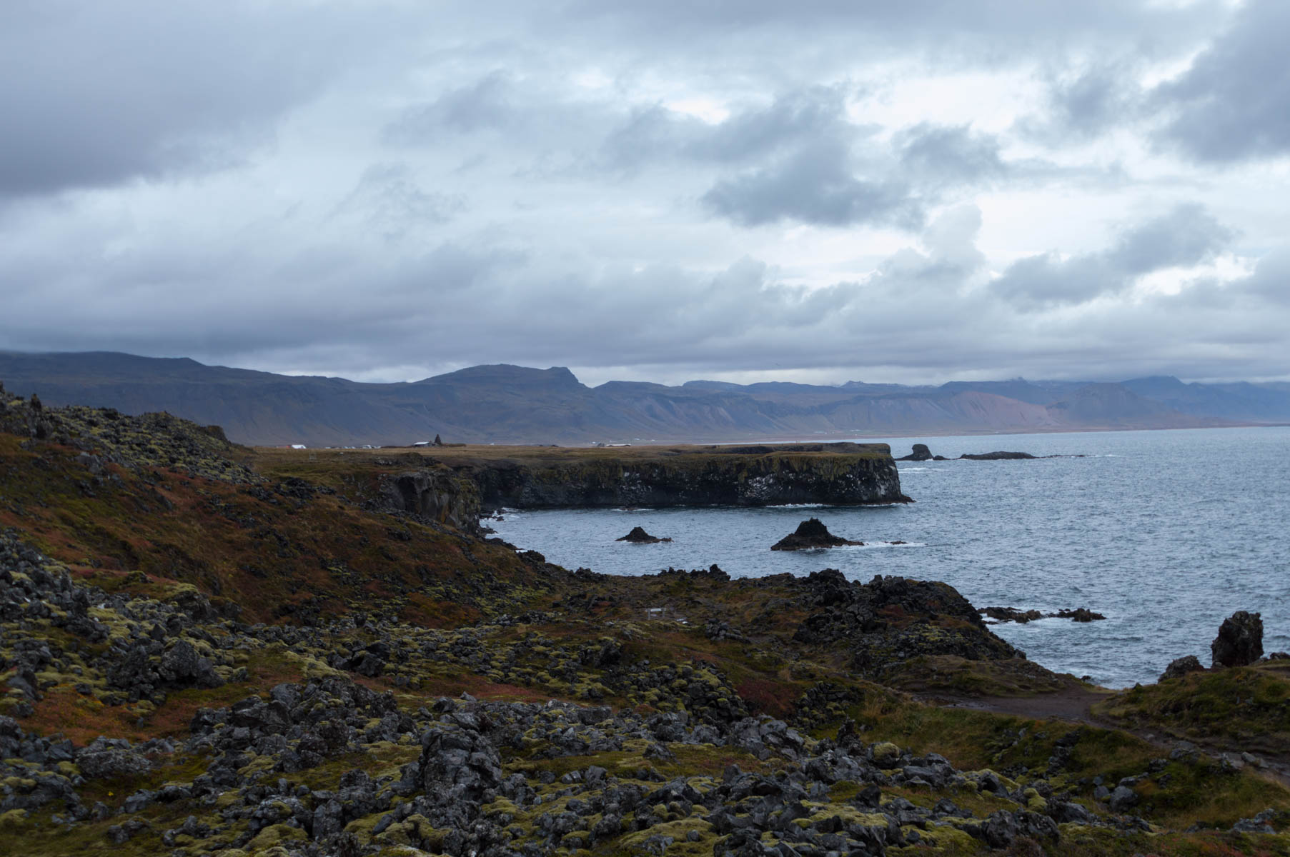 Lóndrangar